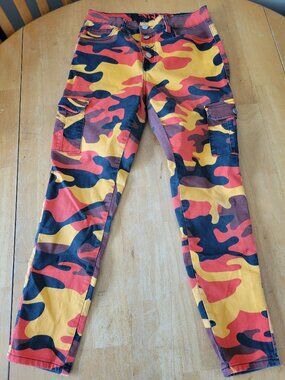 Ladies Vip Multicolor Camouflage Button Down Destressed Jeans Juniors Size 11/12